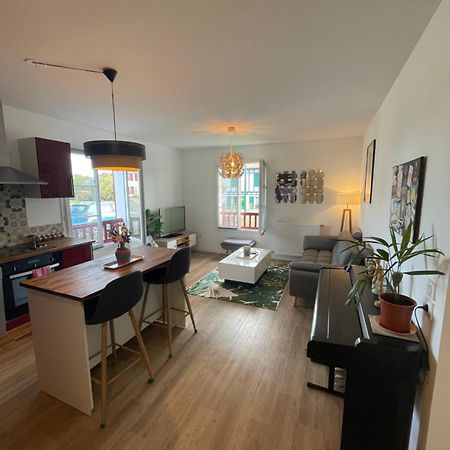 Charmant Appartement Larressore エクステリア 写真