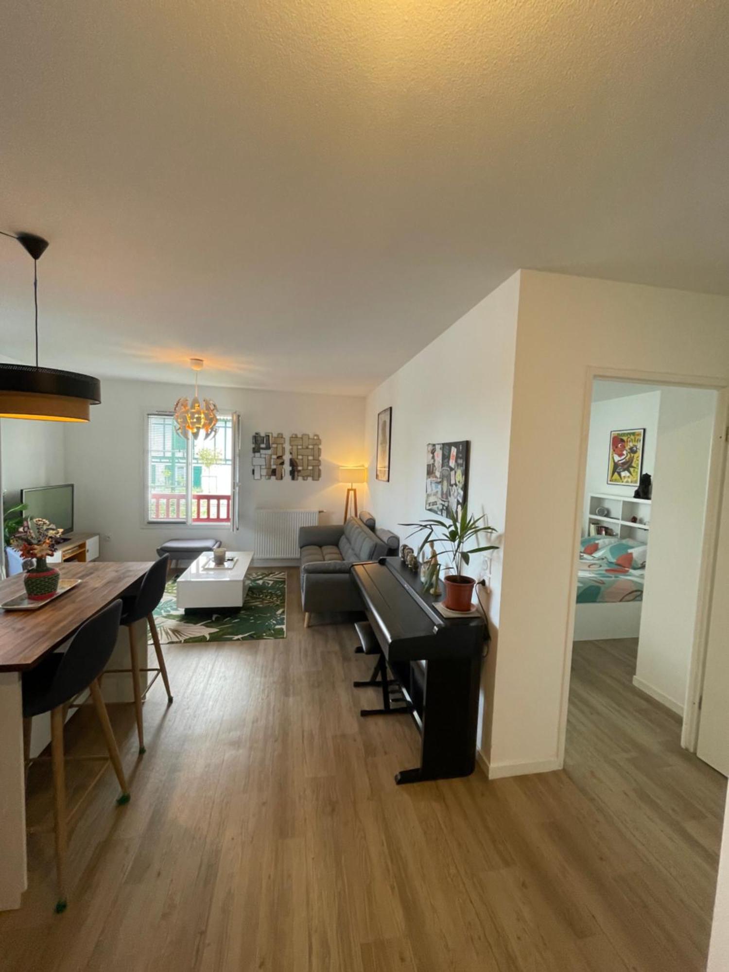 Charmant Appartement Larressore エクステリア 写真